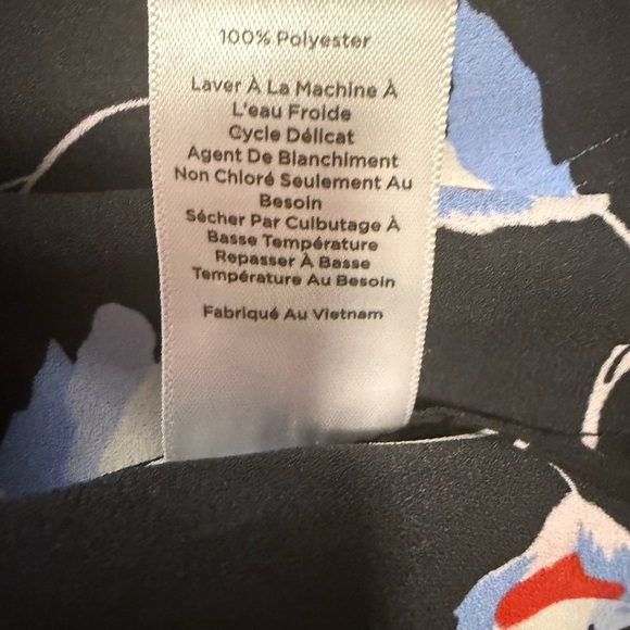 Talbots White and Red Sleeveless Blouse with Mandarin Collar - Picture 6 of 10